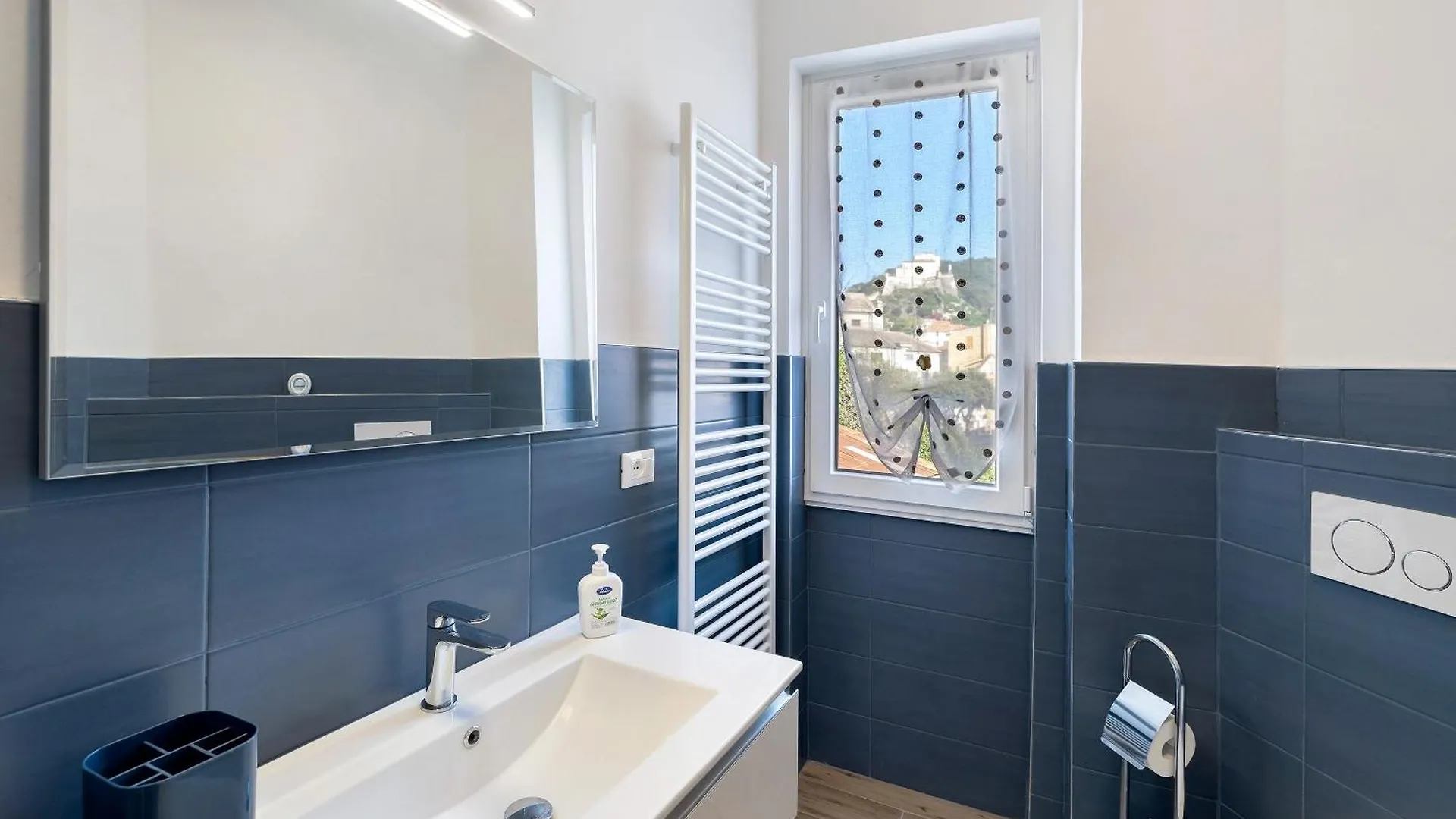 Il Borgo Incantato Con Garage Finale Ligure