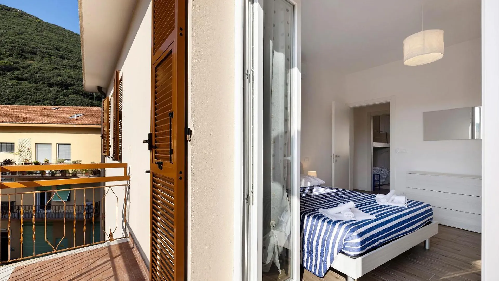 Il Borgo Incantato Con Garage Finale Ligure 0*,  Italy