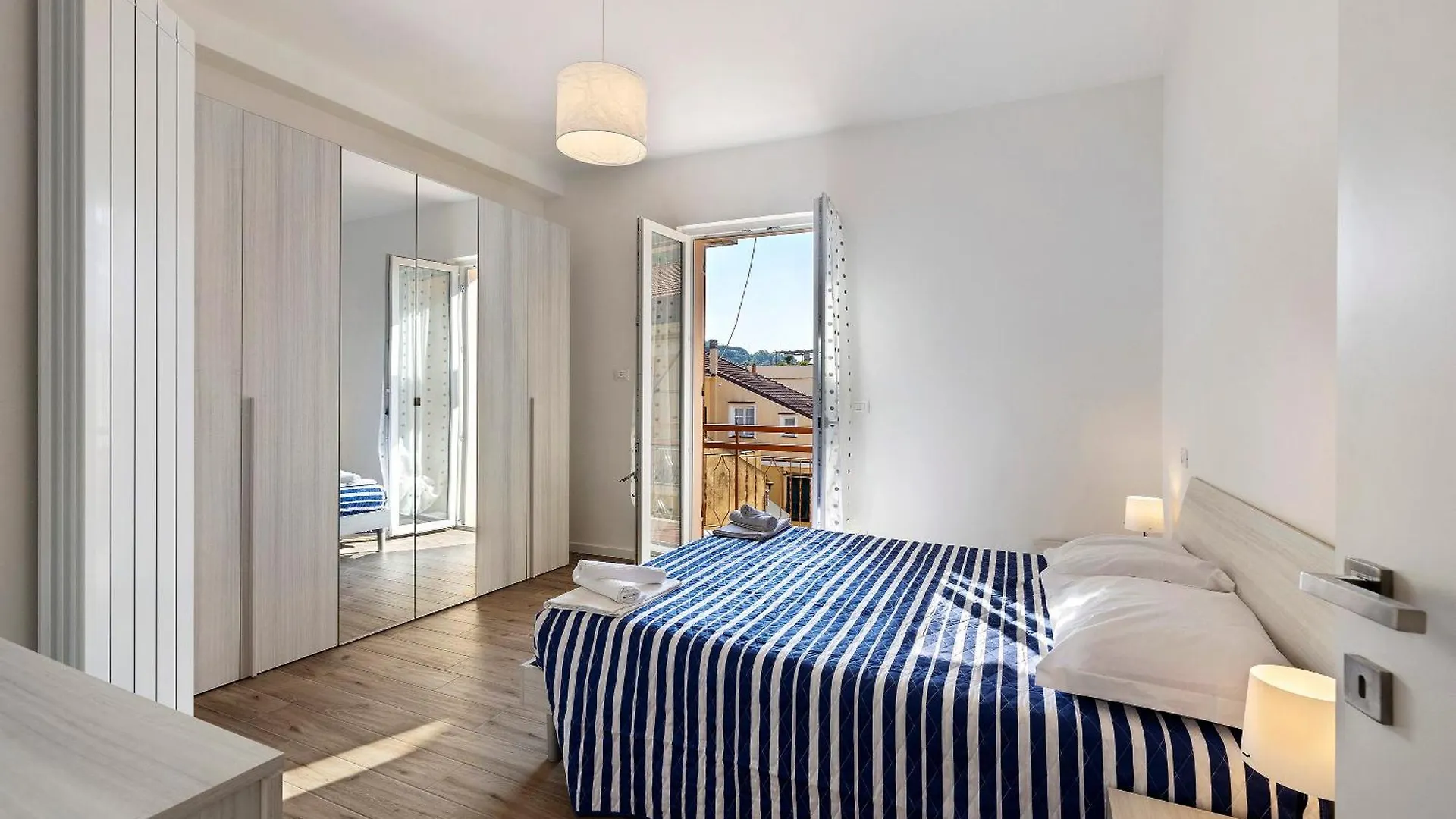 Il Borgo Incantato Con Garage Finale Ligure